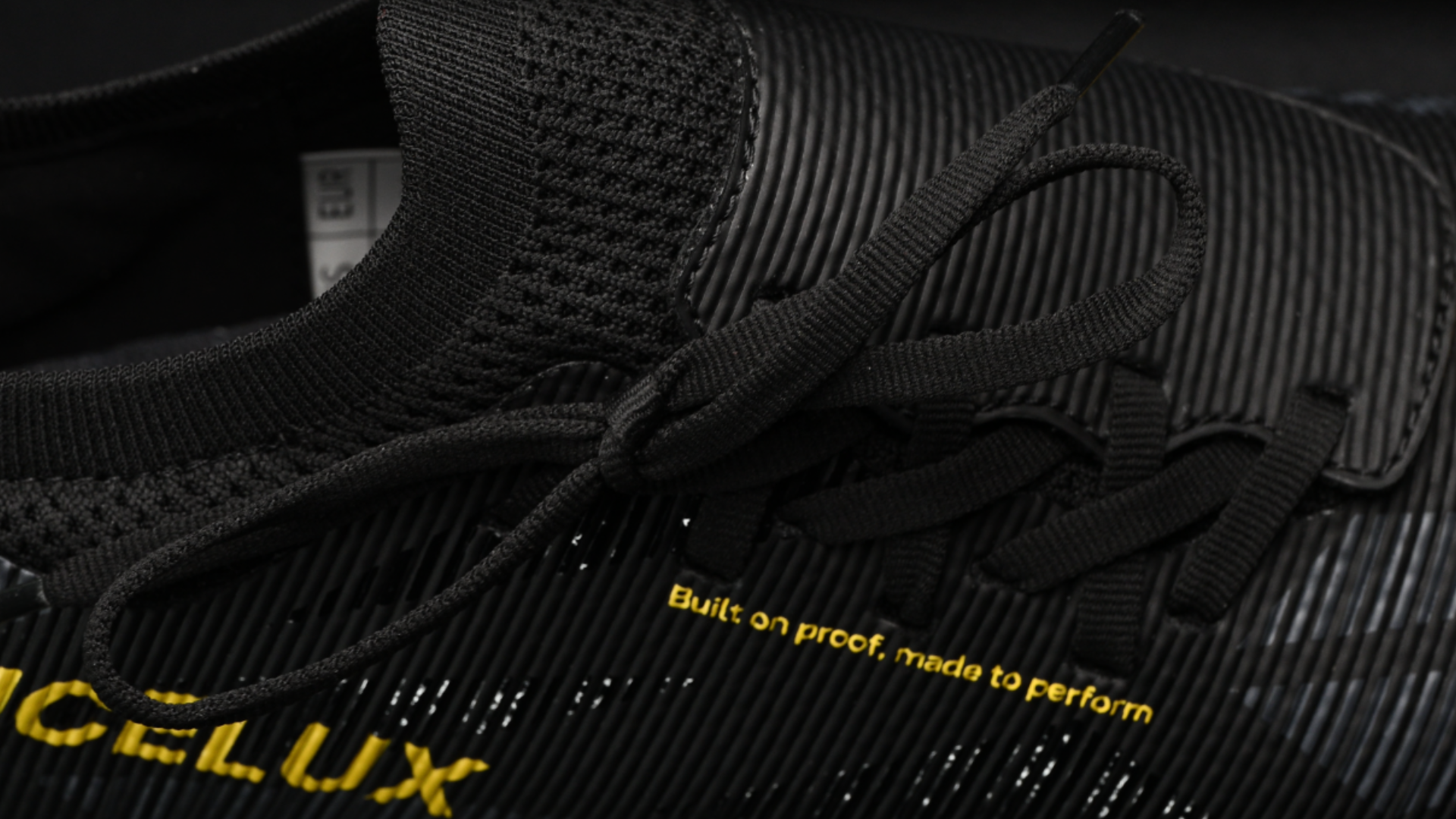 Vincelux Pro Elite® wide fit boots – lacing system for secure lockdown